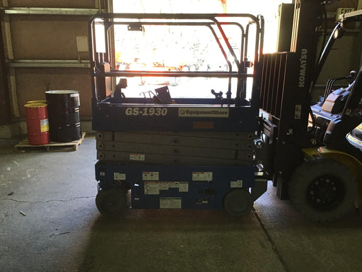 2019 Genie GS-1930 Half Height Swing Gate, 800W Inverter