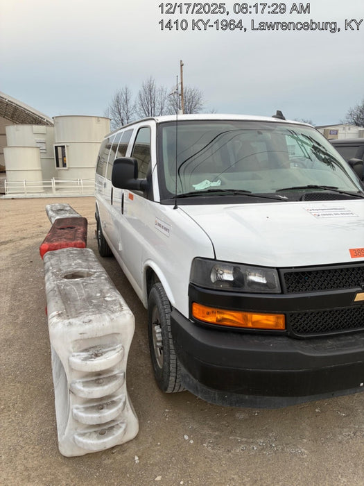 2023 CHEVROLET Express Van - Rental