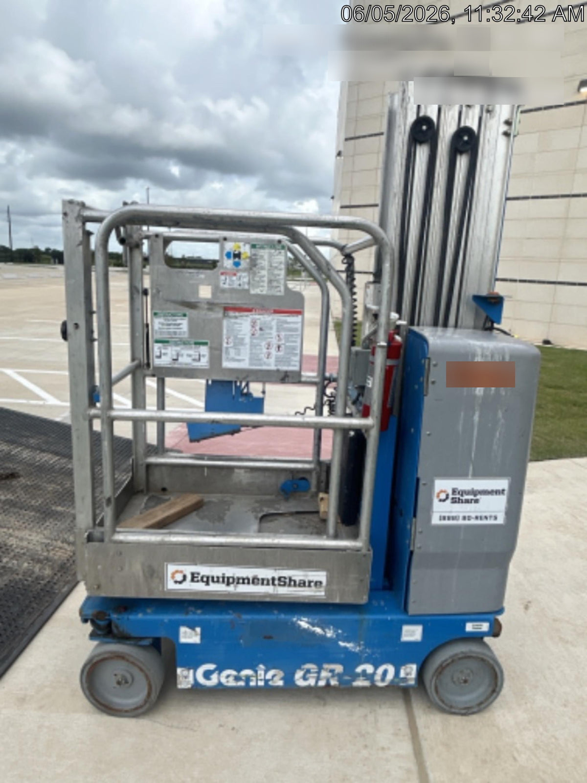 2019 GENIE GR-20