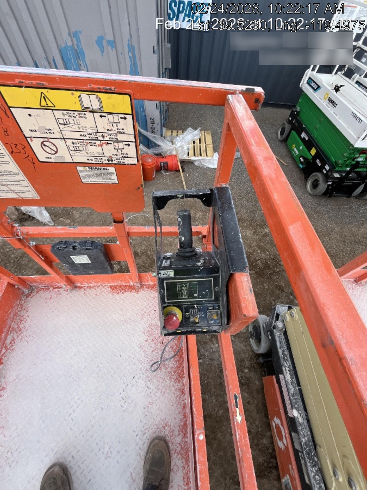2022 JLG ES3246