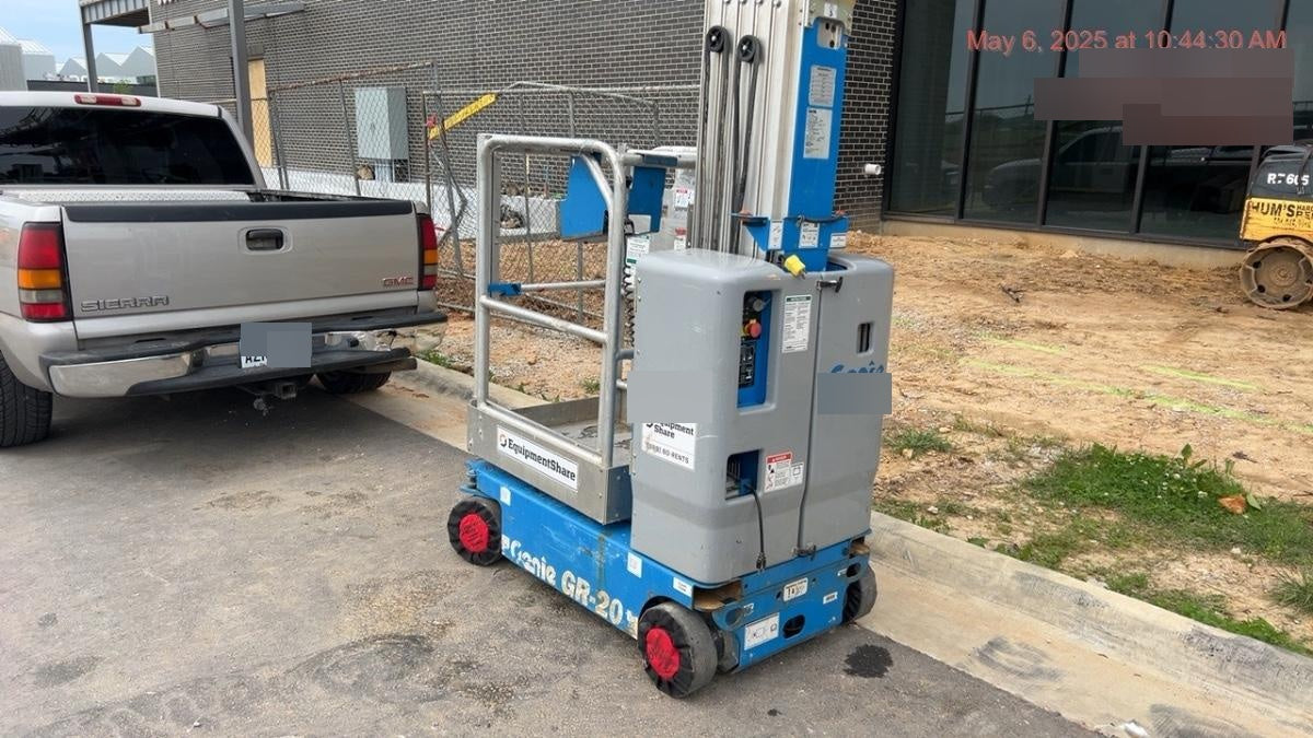 2020 GENIE GR-20