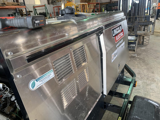 2019 Lincoln Electric Vantage 322 Welder Ready-Pak 3, Two wheel trailer, Fender and Light kit, Cable Rack