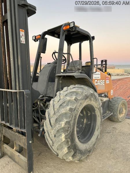 2023 CASE 588H