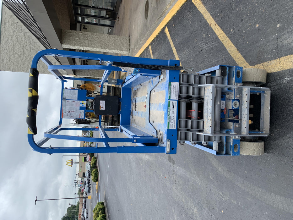 2019 Genie GS-1930 Fixed Rails with Chain Entry