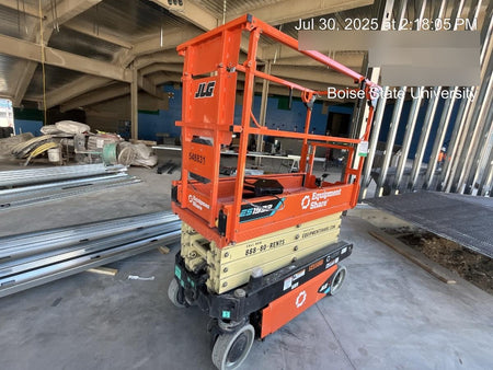 2025 JLG ES1932