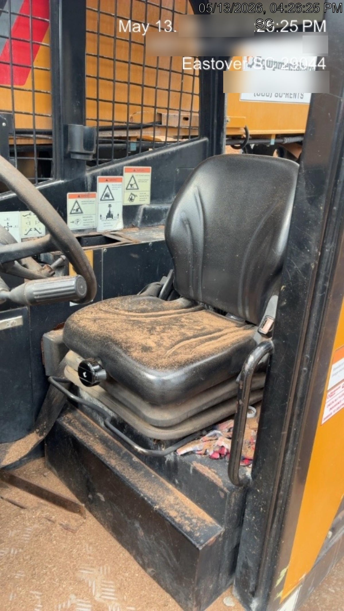 2022 SANY STH1056