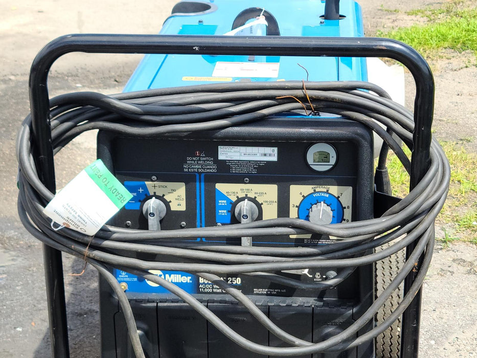 2019 Miller Electric BOBCAT 250 951600 PKG-250 amp Propane Welder, Standard w/Running Gear, Bracket, Hose"250 amp Propane Welder, Standard w/Running Gear, Bracket, Hose