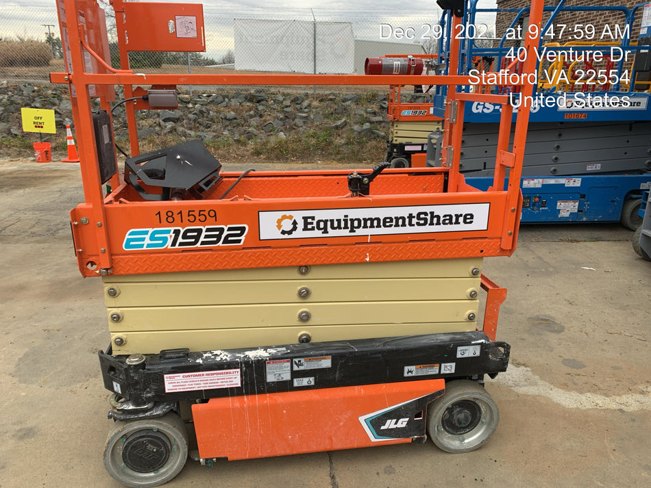 2021 JLG ES1932
