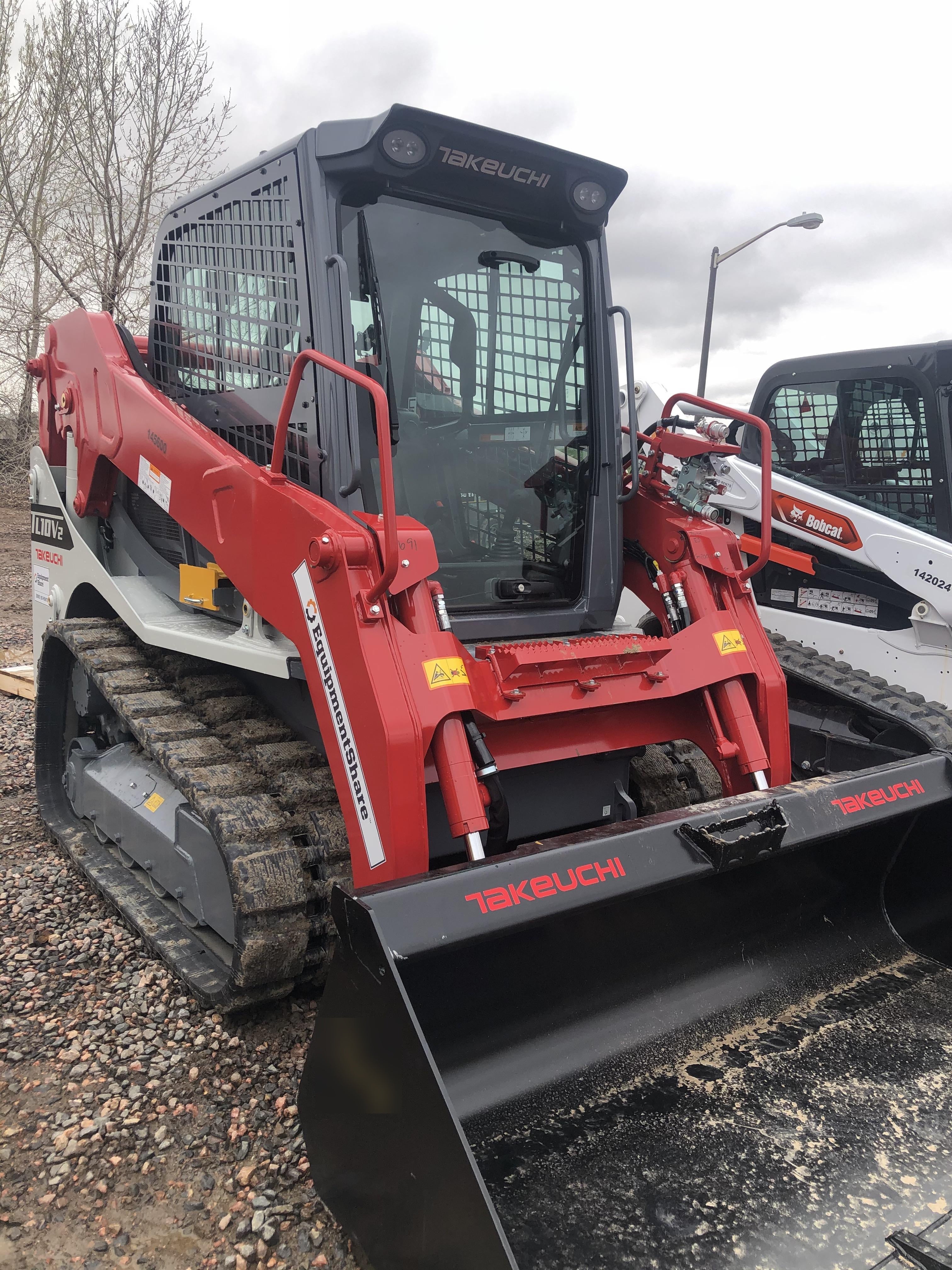 2021 TAKEUCHI TL10V2-CR