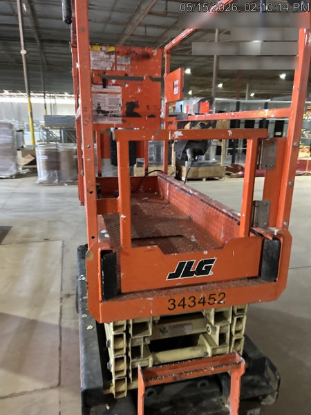 2023 JLG ES1932