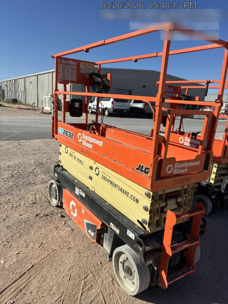 2022 JLG ES2632