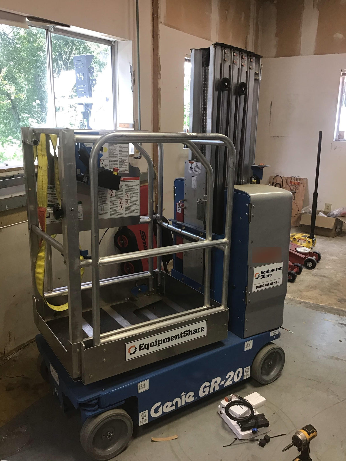 2020 GENIE GR-20