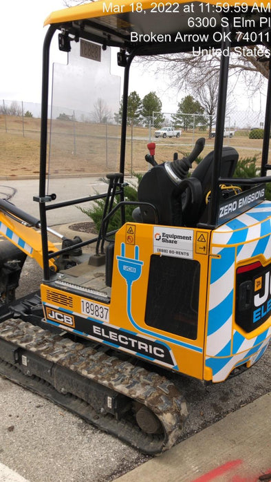 2022 JCB 19C-1E Canopy, Rubber Track, Beacon, Dipper, WL, Coupler, ES Decals