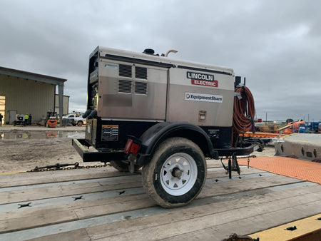 2019 Lincoln Electric Vantage 322 Ready-Pak 3, Two Wheel Trailer, Fender and Light Kit, Cable Rack