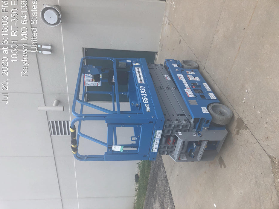 2020 Genie GS-1930 Solid Non Marking Tires, Beacon, Folding rails with half height swing gate