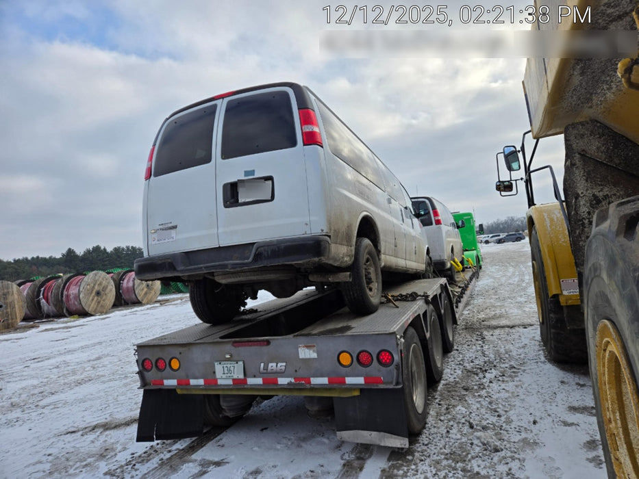 2023 CHEVROLET Express Van - Rental