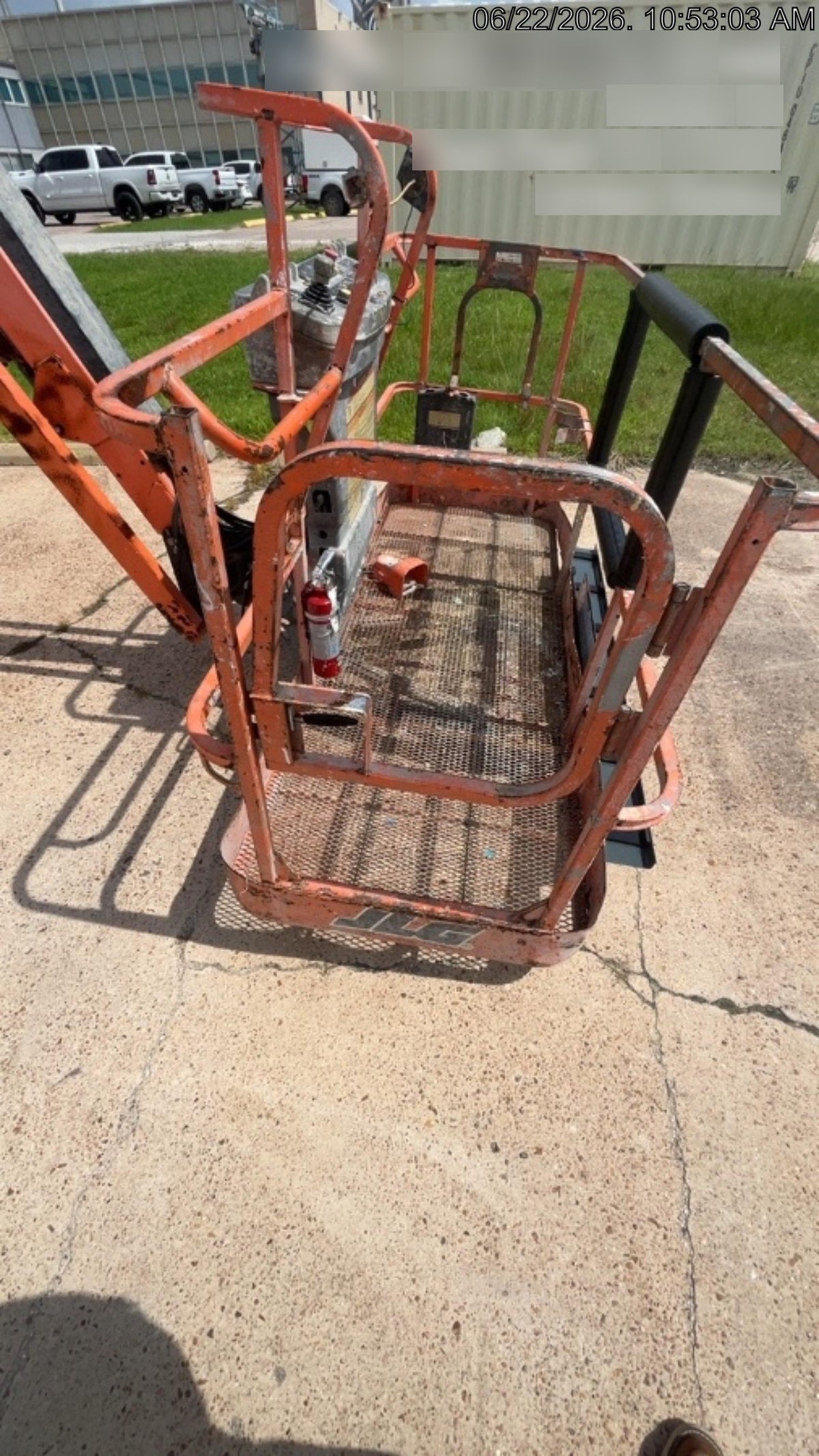 2020 JLG 800AJ