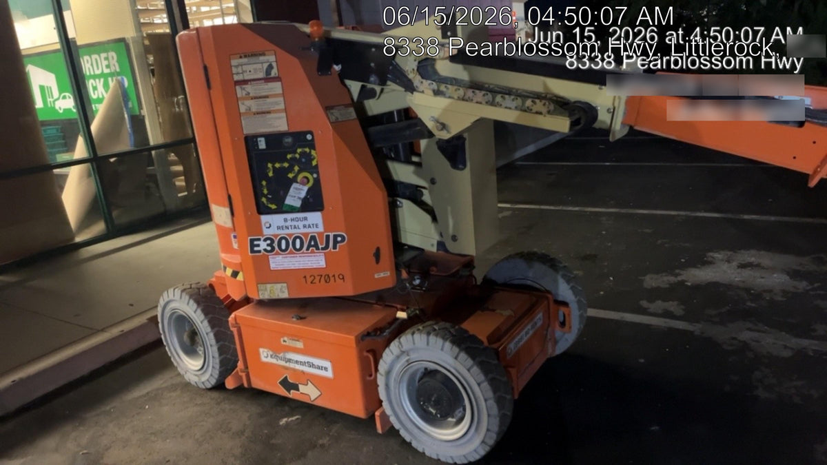2021 JLG E300AJP
