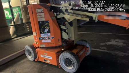 2021 JLG E300AJP
