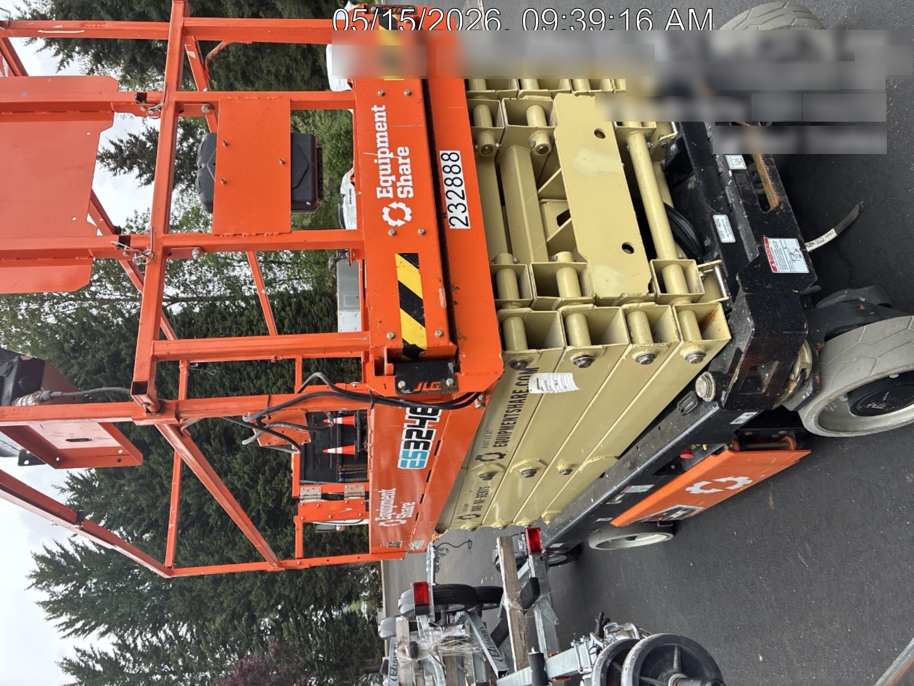 2022 JLG ES3246