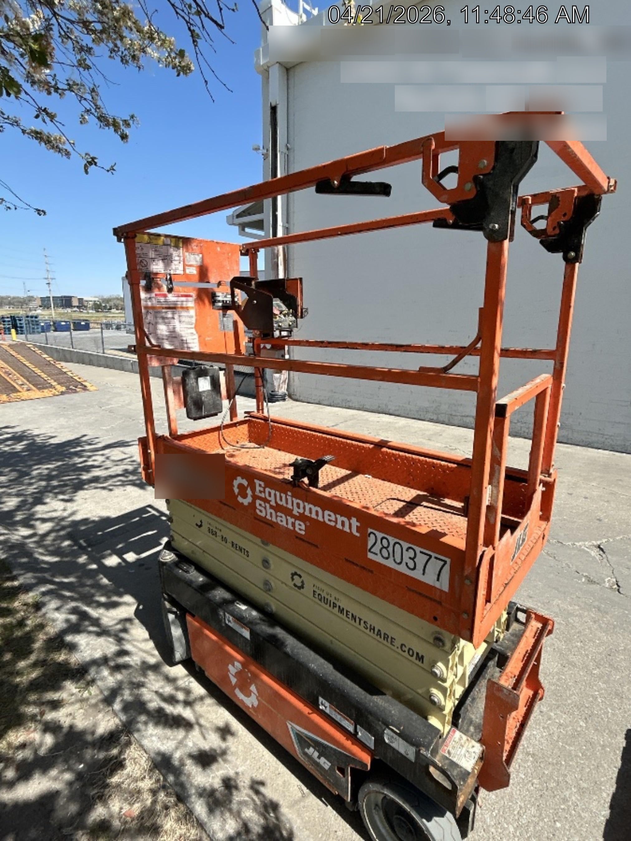 2022 JLG ES1932