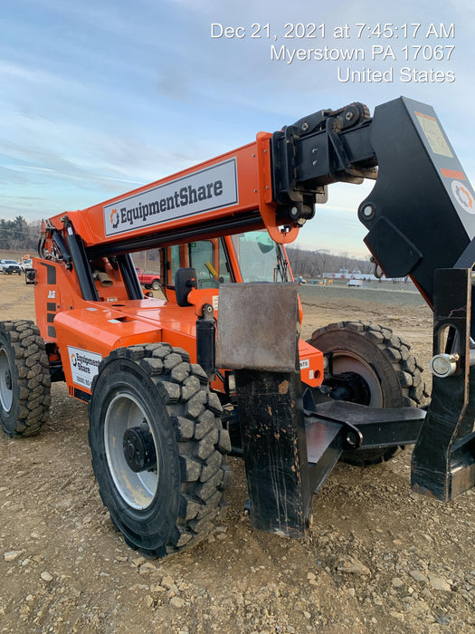 2020 Skytrak 10054 Cab/Heat/Air, Solid Tires, Work Lights, Beacon, Aux Hydraulics, Back up Alarm, Lifting Eye, ES Decals