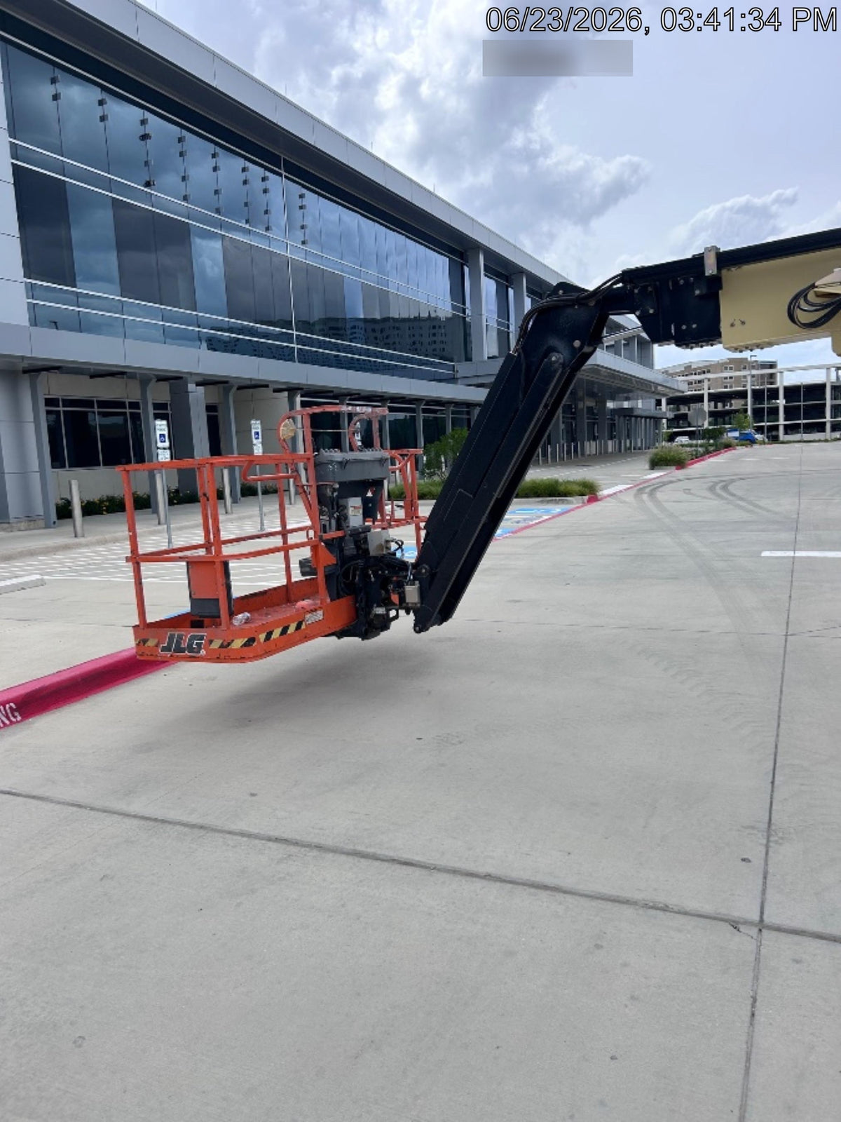 2023 JLG 860SJ