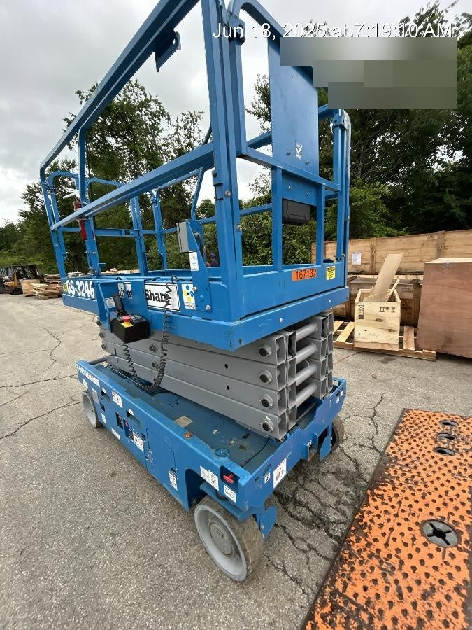 2021 GENIE GS-3246