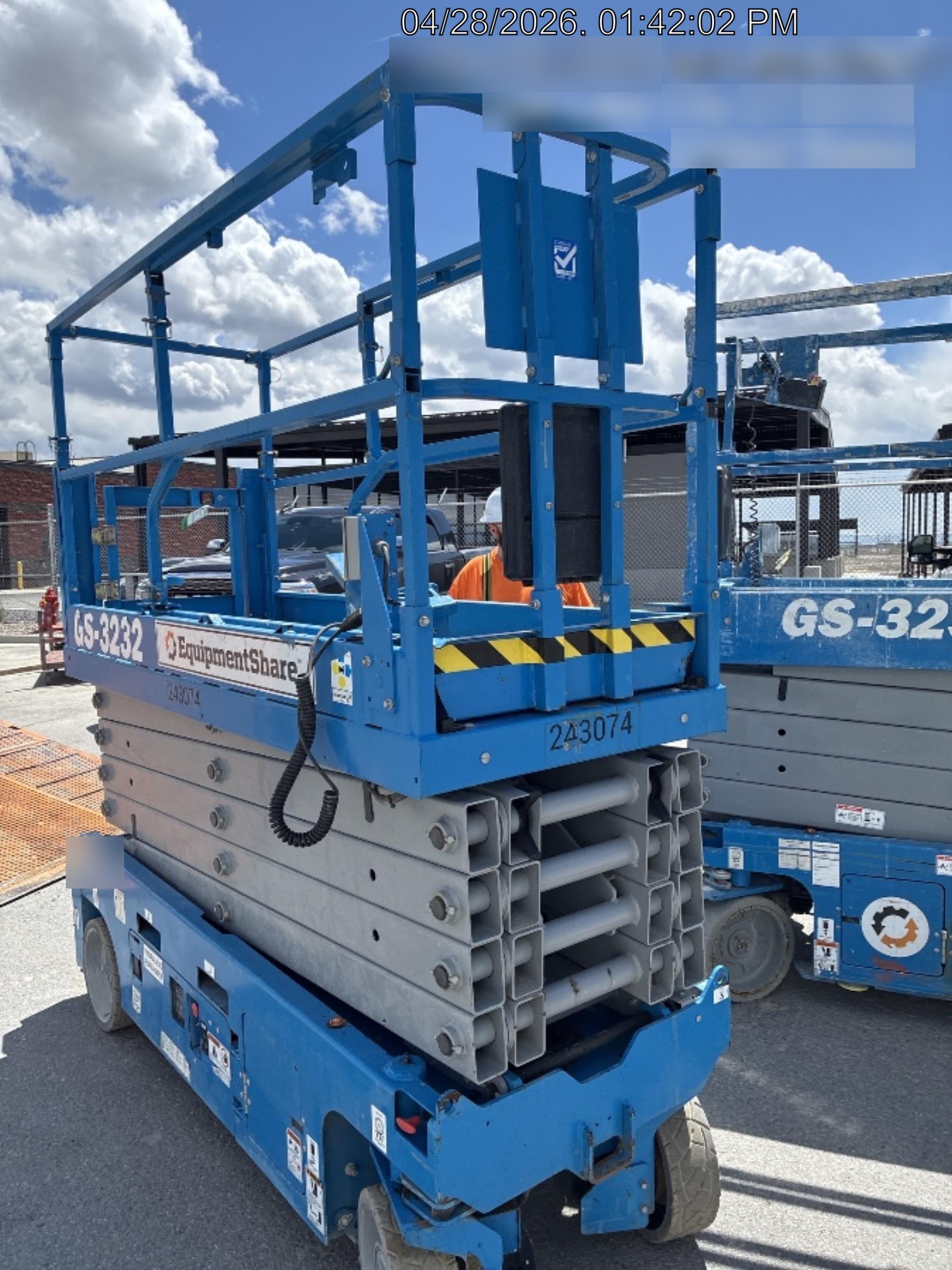 2022 GENIE GS-3232