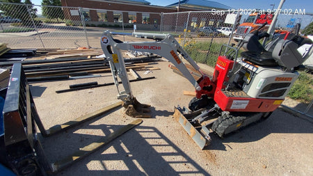 2022 TAKEUCHI TB210R