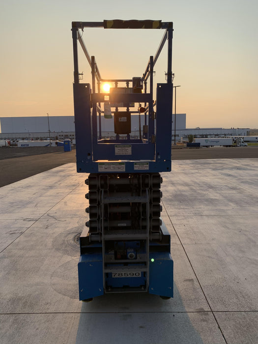 2020 Genie GS-3232 Standard, Folding half height swing gate, 800W Inverter