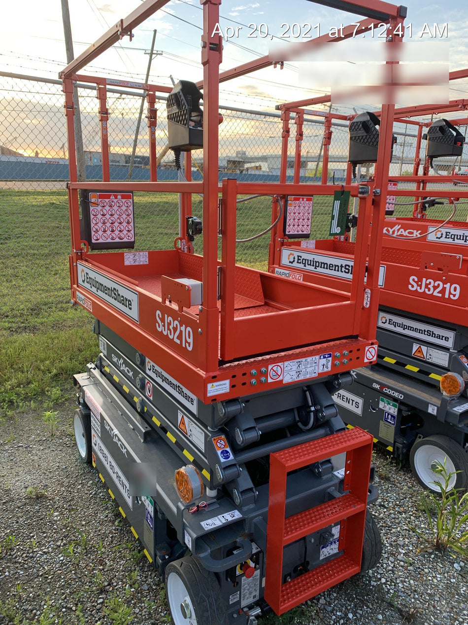 2021 SKYJACK SJ3219