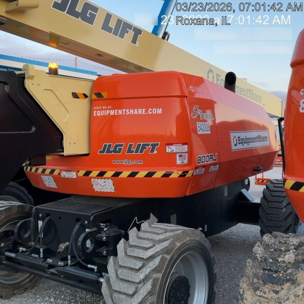 2025 JLG 800AJ