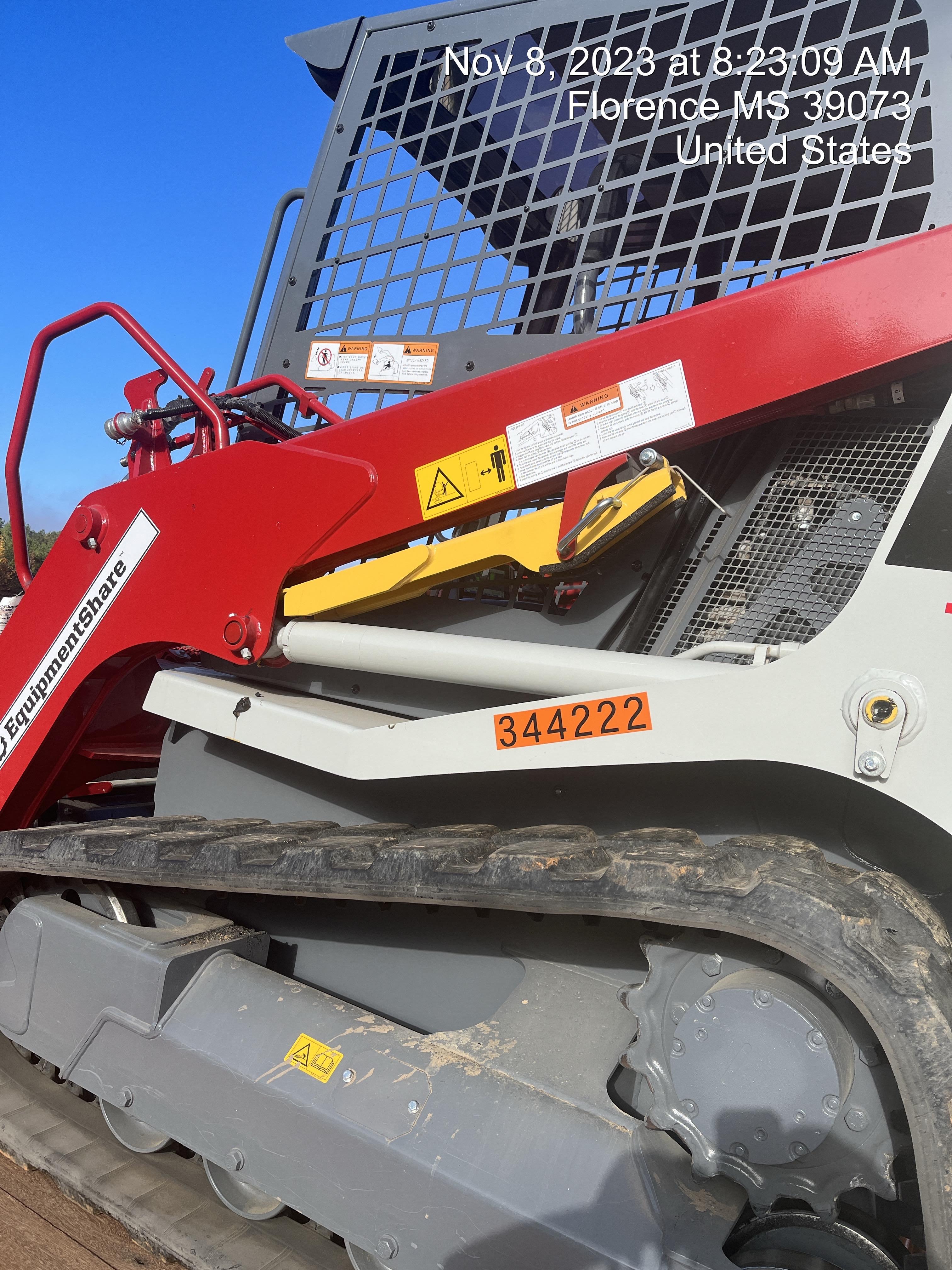 2023 TAKEUCHI TL8R2-R