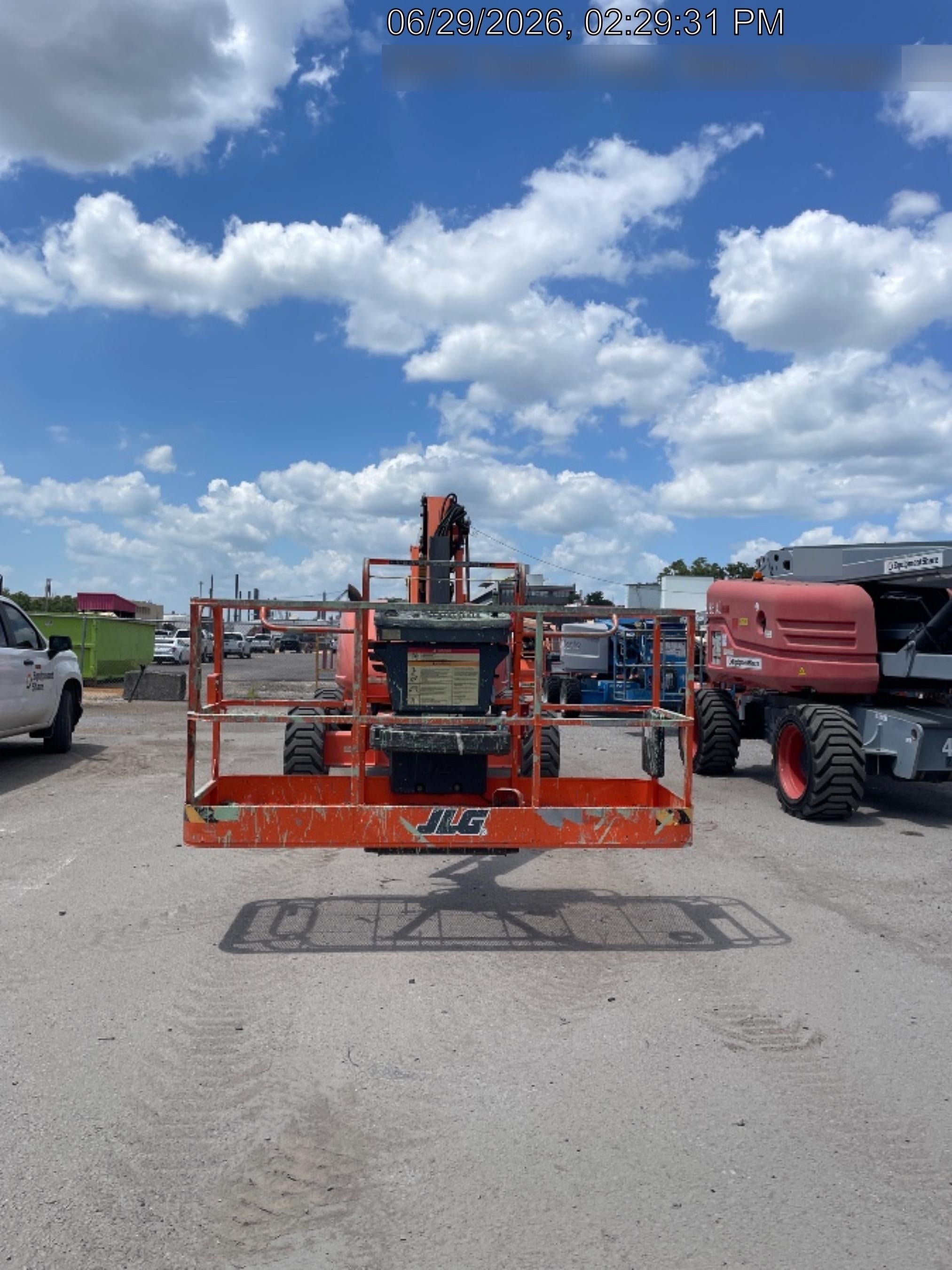 2021 JLG 600AJ