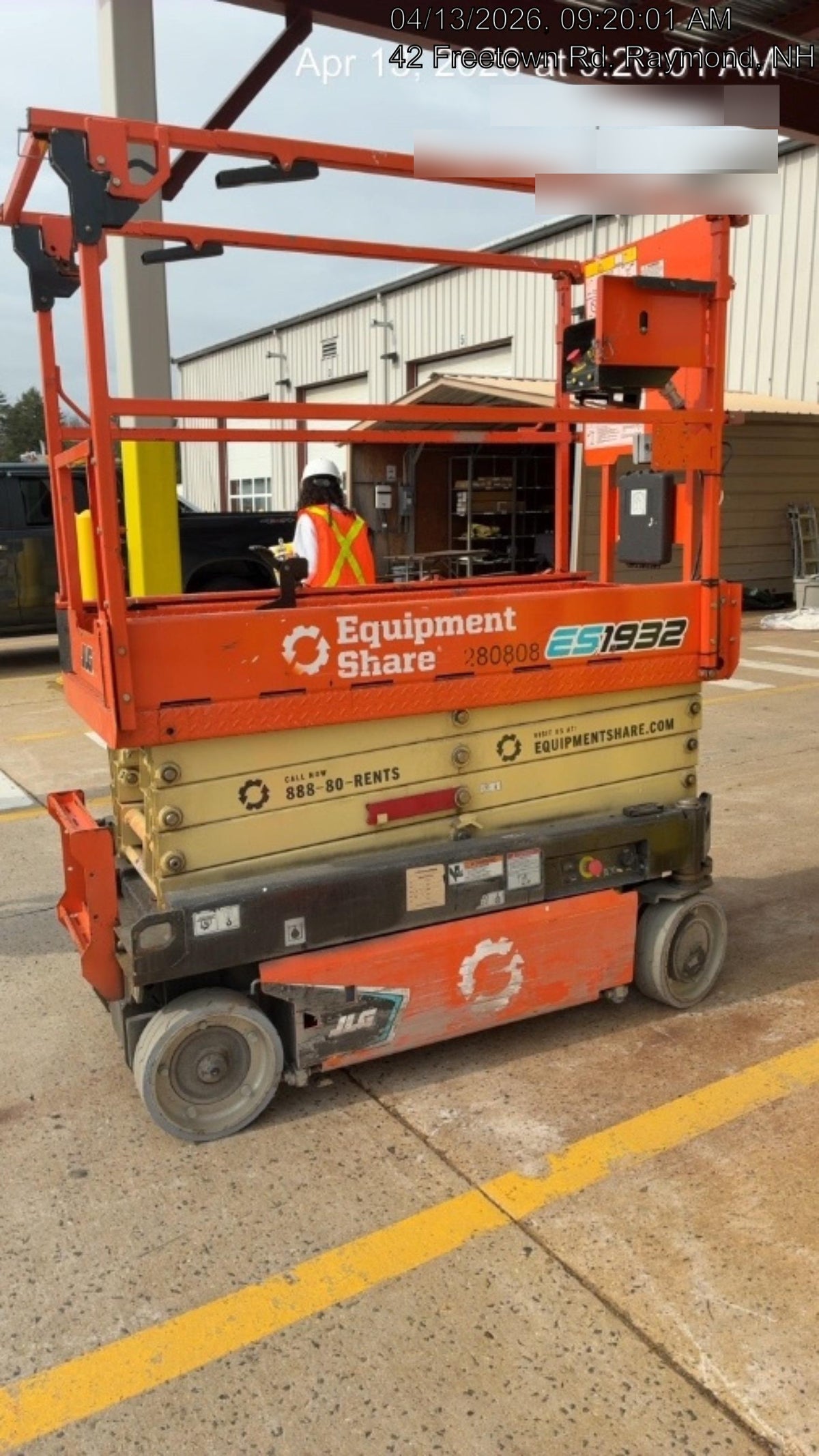 2022 JLG ES1932