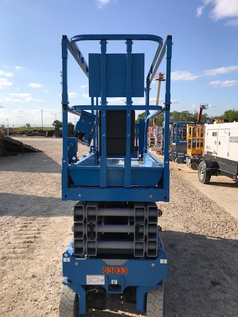 2020 Genie GS-2632 Standard, Folding half height swing gate