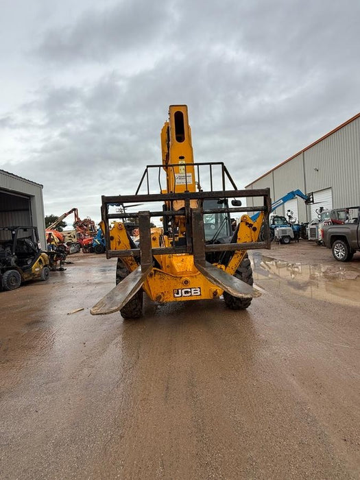 2019 JCB 512-56 Enclosed Cab, 109 HP, Solid Tires, Worklights, Beacon, Aux Hydraulics, Lifting Eye w/60" Carriage/60" Forks