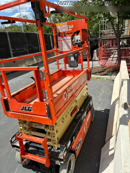 2022 JLG ES1932