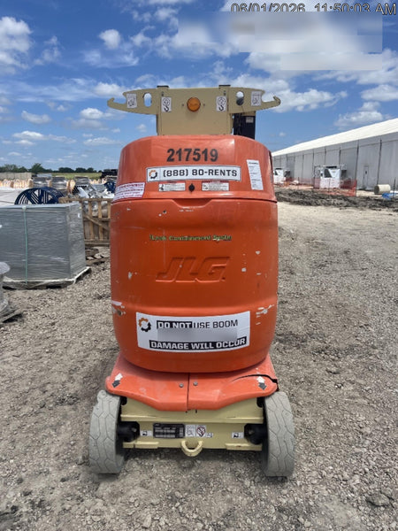 2022 JLG 26E