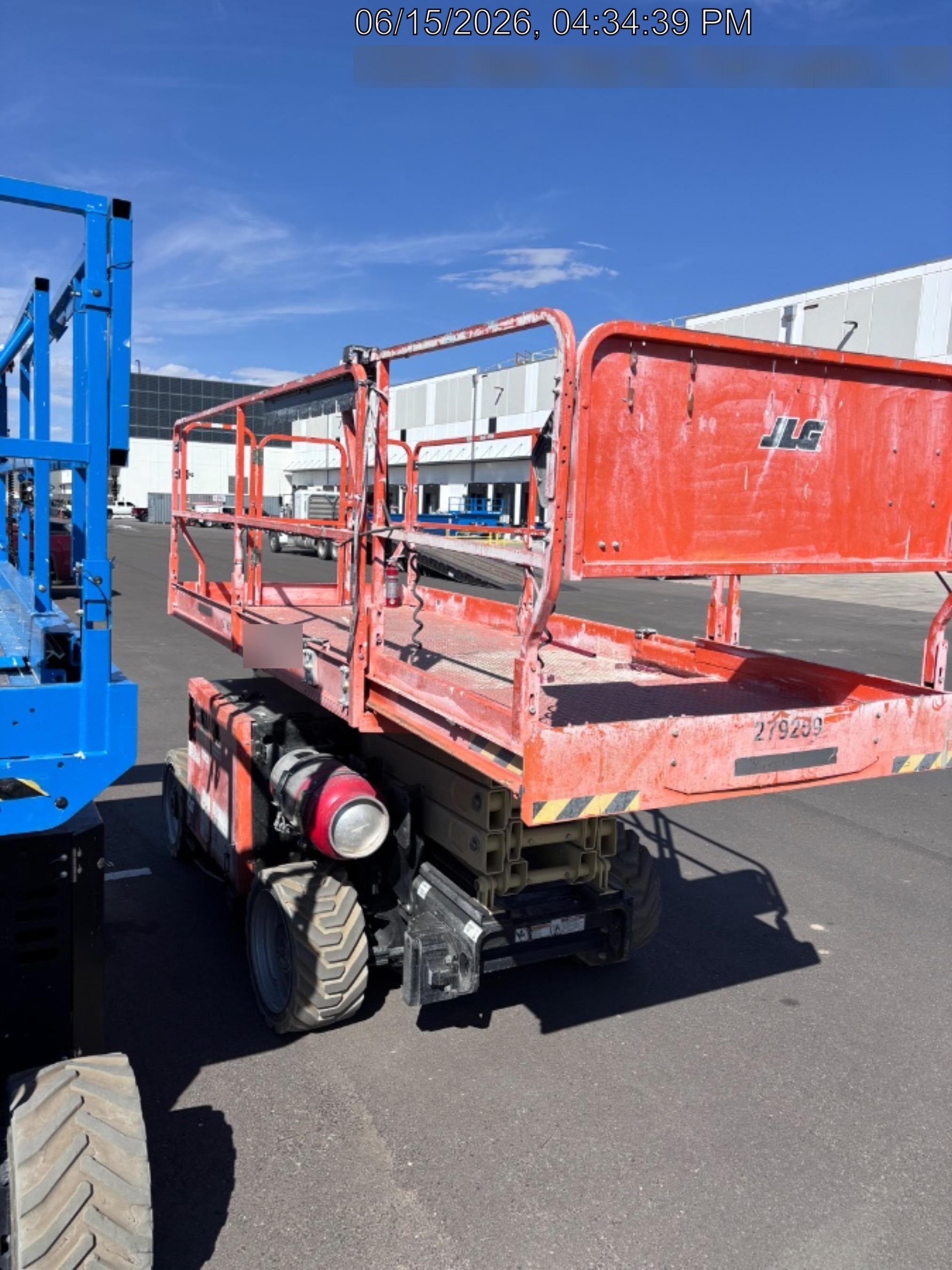 2022 JLG RT4069