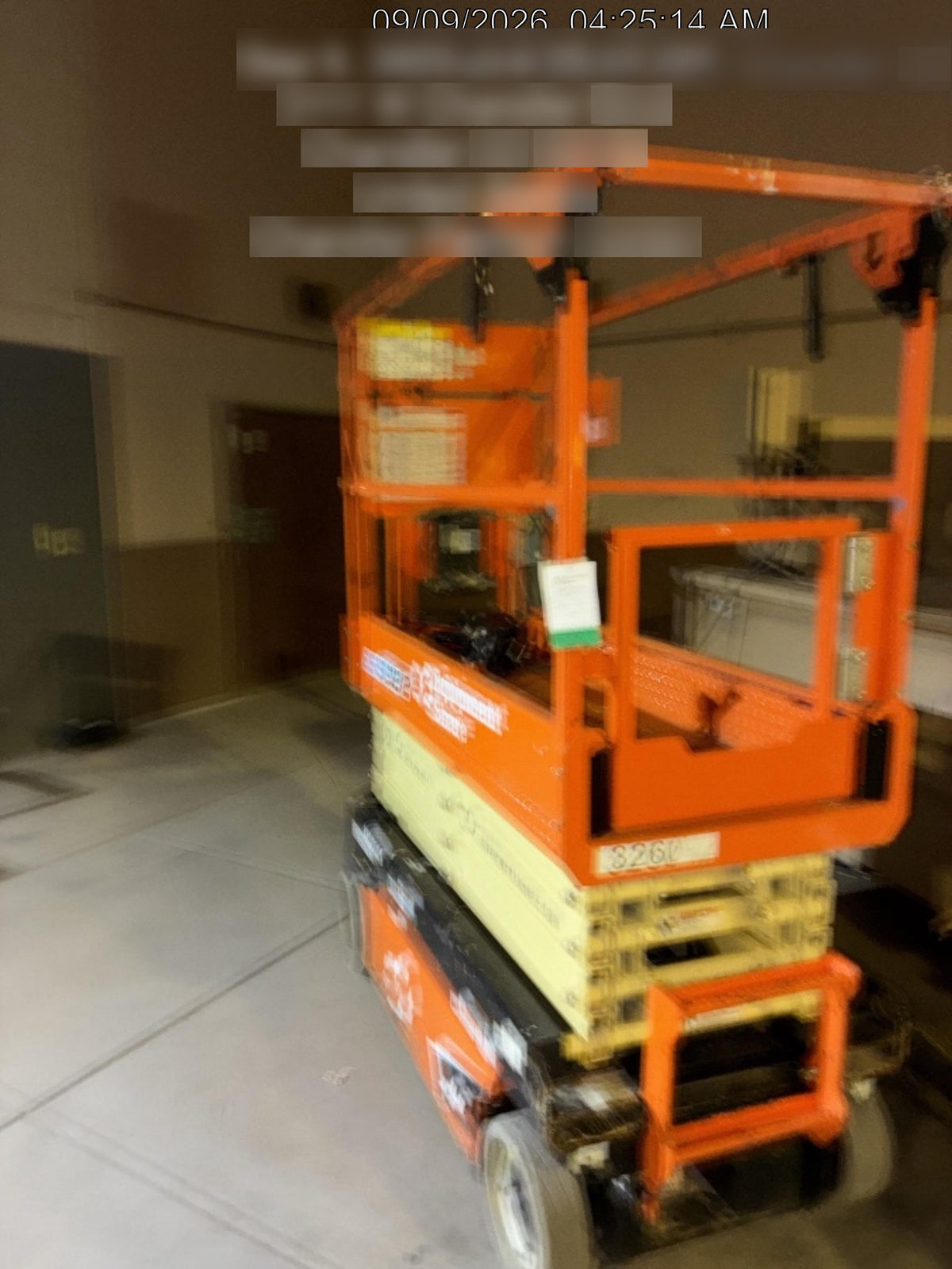 2023 JLG ES1932