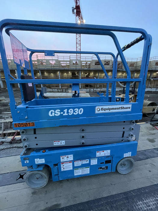 2020 Genie GS-1930 Fixed rails with chain entry gate - Pre A92.20, 800W Inverter