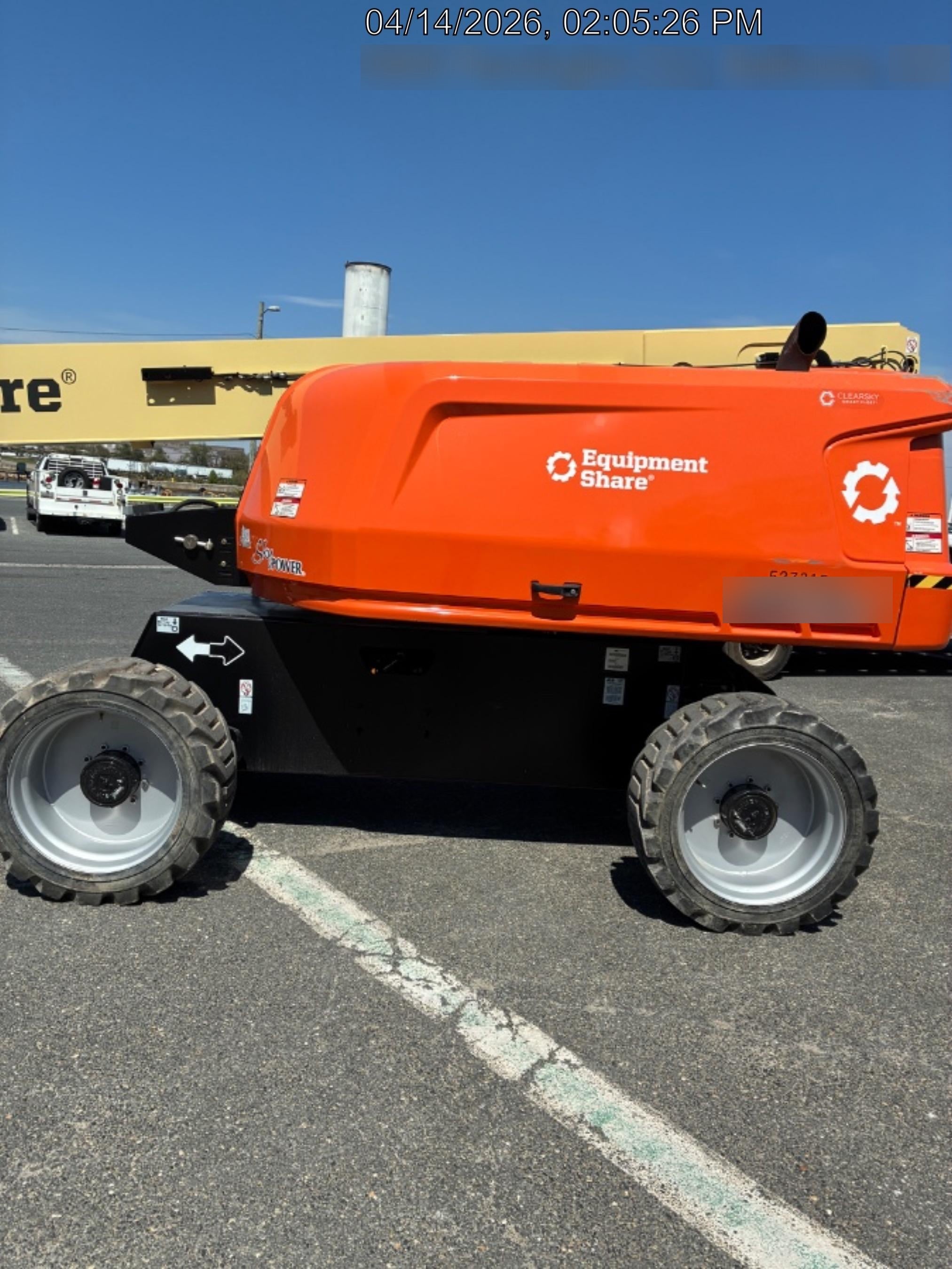 2025 JLG 660SJ