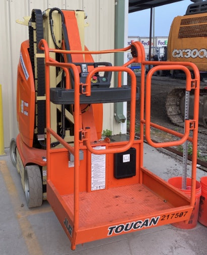 2022 JLG 26E