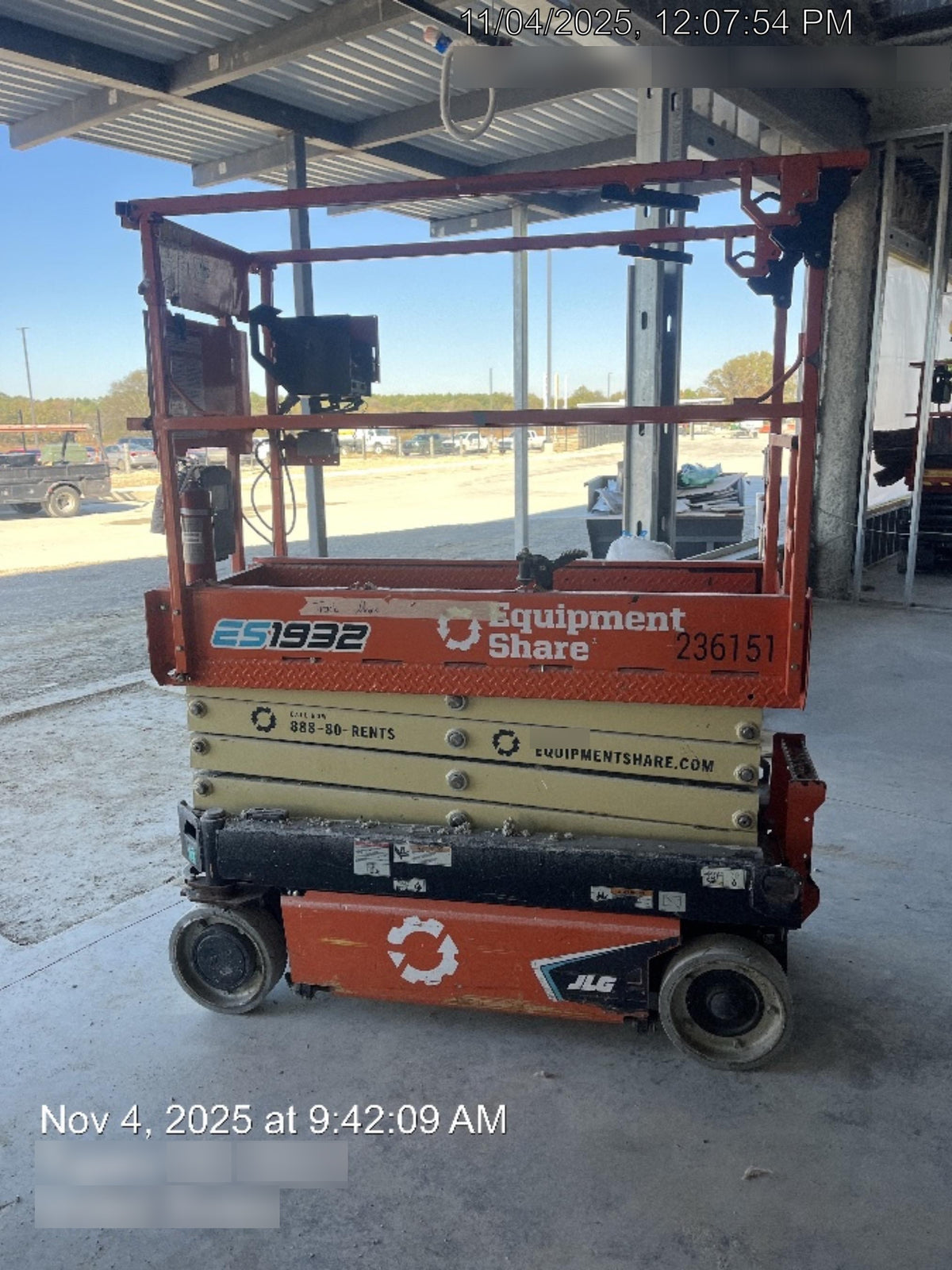 2022 JLG ES1932