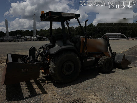 2019 Case 570N EP Canopy, 4WD, GP Front Bucket, Dual Tilt Cylinder, 84" Box Blade w/ Scarifier, Wheel Weights, Beacon