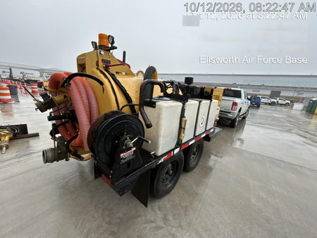 2022 VAC-TRON LP573XDT