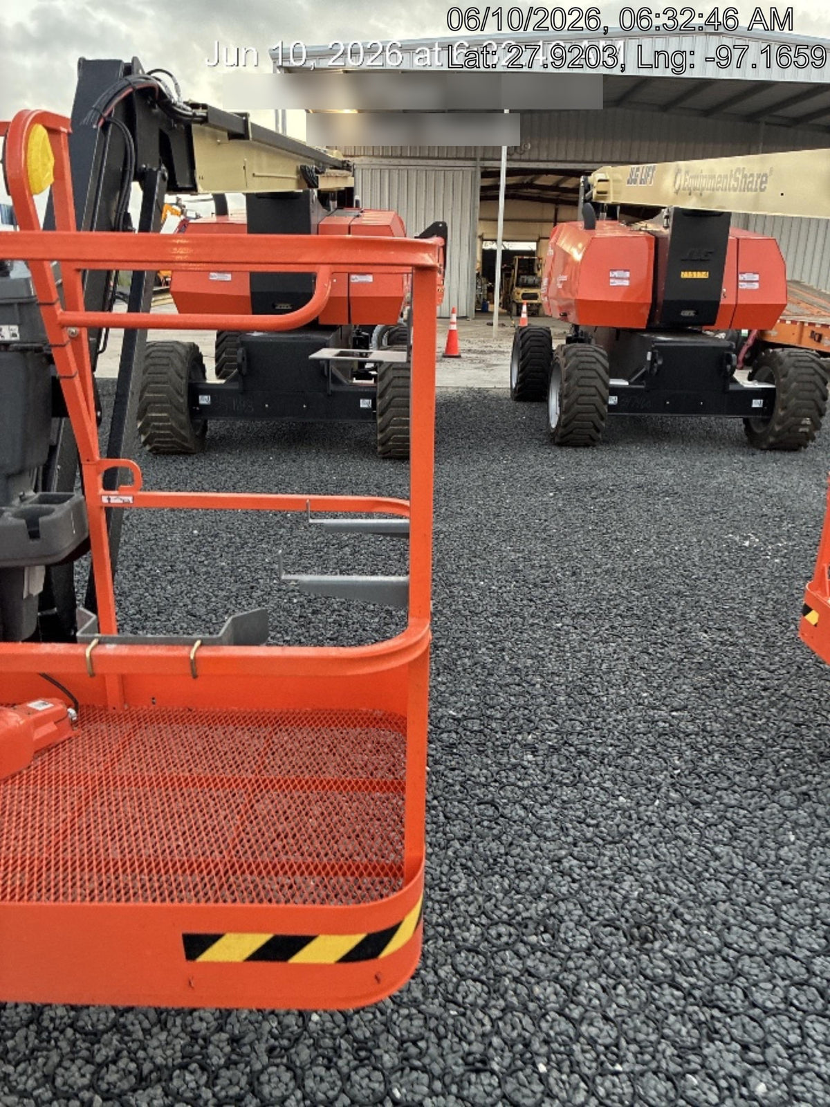2026 JLG 800AJ