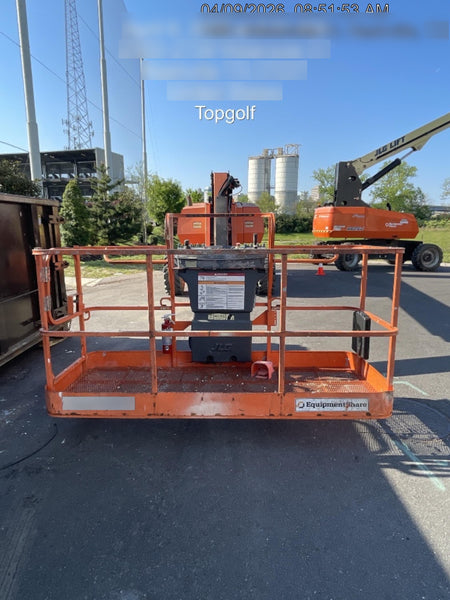 2019 JLG 800AJ